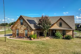 155 Cornerstone Ln, Springtown, TX 76082 - Photo 2