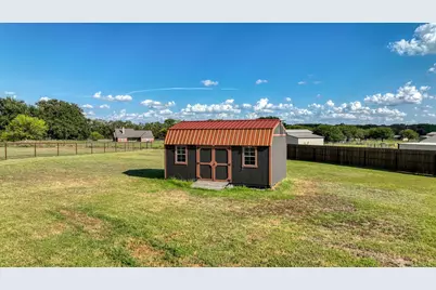 155 Cornerstone Lane, Springtown, TX 76082 - Photo 32