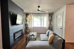 2441 Falls Dr, Dallas, TX 75211 - Photo 4