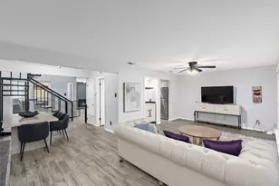 1626 Choteau Cir, Grapevine, TX 76051 - Photo 6