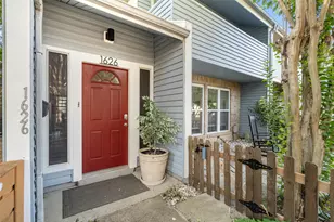 1626 Choteau Cir, Grapevine, TX 76051 - Photo 4