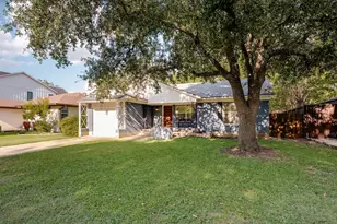 11636 Lochwood Blvd, Dallas, TX 75218 - Photo 2
