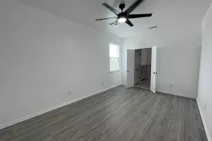 3309 Collin St, Fort Worth, TX 76119 - Photo 8