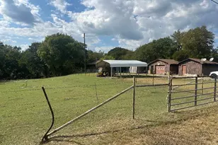 345 Hopper Rd, Whitewright, TX 75491 - Photo 4