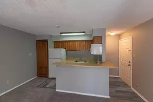 9805 Walnut St, Dallas, TX 75243 - Photo 6
