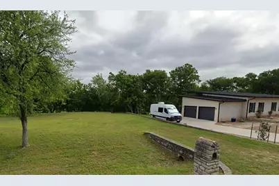 7818 Ravenswood Road, Granbury, TX 76049 - Photo 4