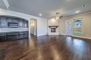 417 Middleton Dr, Roanoke, TX 76262 - Photo 10