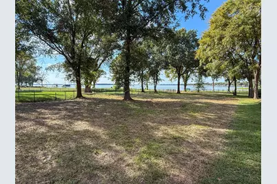 1520 Shoreline Drive, Mabank, TX 75143 - Photo 22
