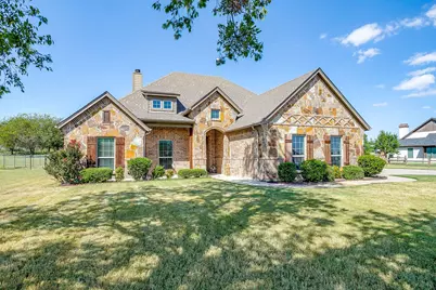 112 Lone Star Way, Godley, TX 76044 - Photo 2