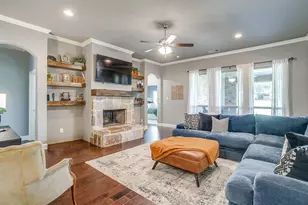 112 Lone Star Wy, Godley, TX 76044 - Photo 4