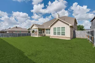 801 Woodcrest Dr, Ennis, TX 75119 - Photo 20