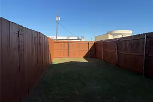 4027 Preferred Pl, Dallas, TX 75237 - Photo 26