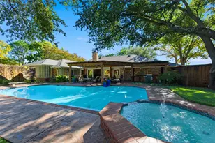 2101 Brentgate Dr, Arlington, TX 76017 - Photo 2