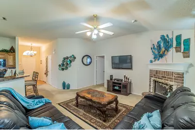 1634 Powder Horn Lane, Arlington, TX 76018 - Photo 2
