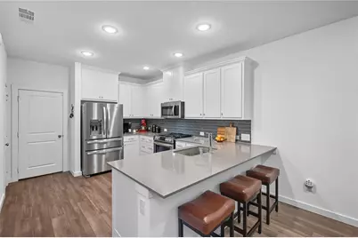 204 Venice Avenue, Flower Mound, TX 75028 - Photo 4