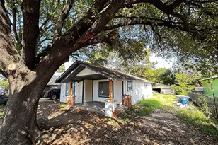 818 Hollywood Ave, Dallas, TX 75208 - Photo 2