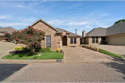 1220 Woodland Park Drive, Hurst, TX 76053 - Photo 2