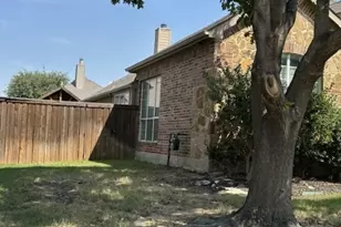 2421 Deerwood Dr, Little Elm, TX 75068 - Photo 2