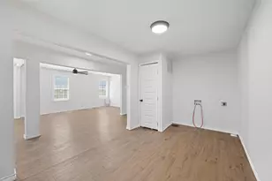 620 S Charles St, Sherman, TX 75090 - Photo 6