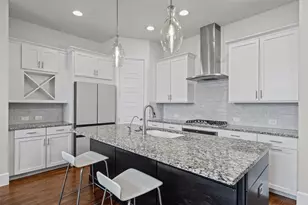 5140 Garrett Field Ct, Dallas, TX 75206 - Photo 2