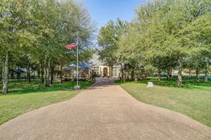 134 Forest Creek Cir, Weatherford, TX 76088 - Photo 1