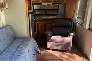 1046 E Owings St, Denison, TX 75021 - Photo 2