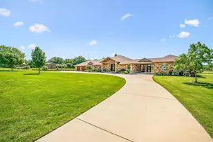 501 Umphress Ct, Granbury, TX 76048 - Photo 38