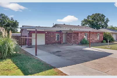 1929 Crawford Street, Graham, TX 76450 - Photo 1