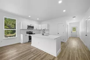 4302 Mountain Hollow Dr, Granbury, TX 76048 - Photo 8