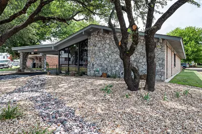 1512 Crestridge Drive, Cleburne, TX 76033 - Photo 4