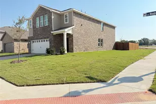 2102 Mdw Pk Dr, Melissa, TX 75454 - Photo 2
