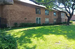 10536 Stone Canyon Rd, Dallas, TX 75230 - Photo 2