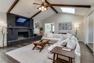 12030 Loch Ness Dr, Dallas, TX 75218 - Photo 6