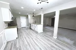 2946 Ridgewood, Grapevine, TX 76051 - Photo 4