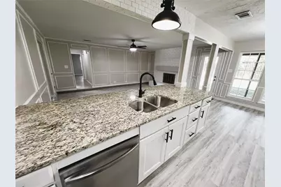 2946 Ridgewood, Grapevine, TX 76051 - Photo 8