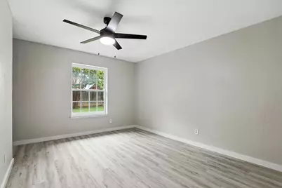 2946 Ridgewood, Grapevine, TX 76051 - Photo 18