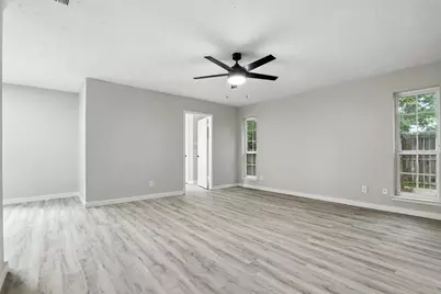 2946 Ridgewood, Grapevine, TX 76051 - Photo 10