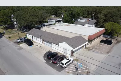 1401 Oak Knoll Drive, Haltom City, TX 76117 - Photo 2