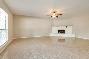 10257 Sweet Gum St, Dallas, TX 75249 - Photo 8