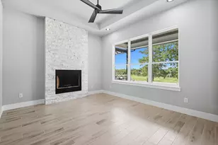 1019 Glenoaks Dr, Weatherford, TX 76088 - Photo 6