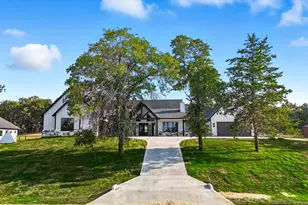 1019 Glenoaks Dr, Weatherford, TX 76088 - Photo 4