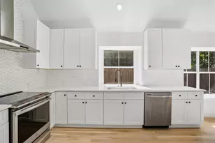 3528 Cottonwood Springs Dr, The Colony, TX 75056 - Photo 4