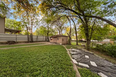 3035 Lasca Street, Dallas, TX 75227 - Photo 10