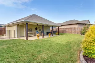 637 Kagen Ct, Burleson, TX 76028 - Photo 36