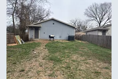 315 N Morris Street, Gainesville, TX 76240 - Photo 10