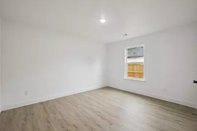 111 N Oak Street, Ector, TX 75439 - Photo 16