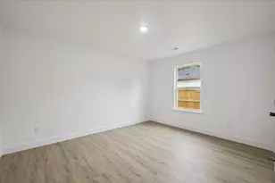 111 N Oak St, Ector, TX 75439 - Photo 16