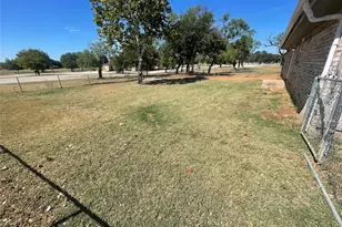 306 S Old Caddo Ave, Breckenridge, TX 76424 - Photo 26
