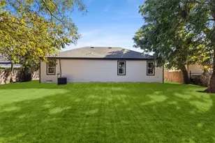 9625 Homeplace Dr, Dallas, TX 75217 - Photo 24