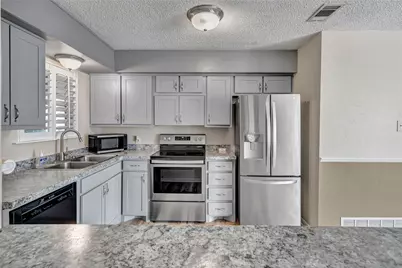 650 Tena Court, Burleson, TX 76028 - Photo 12